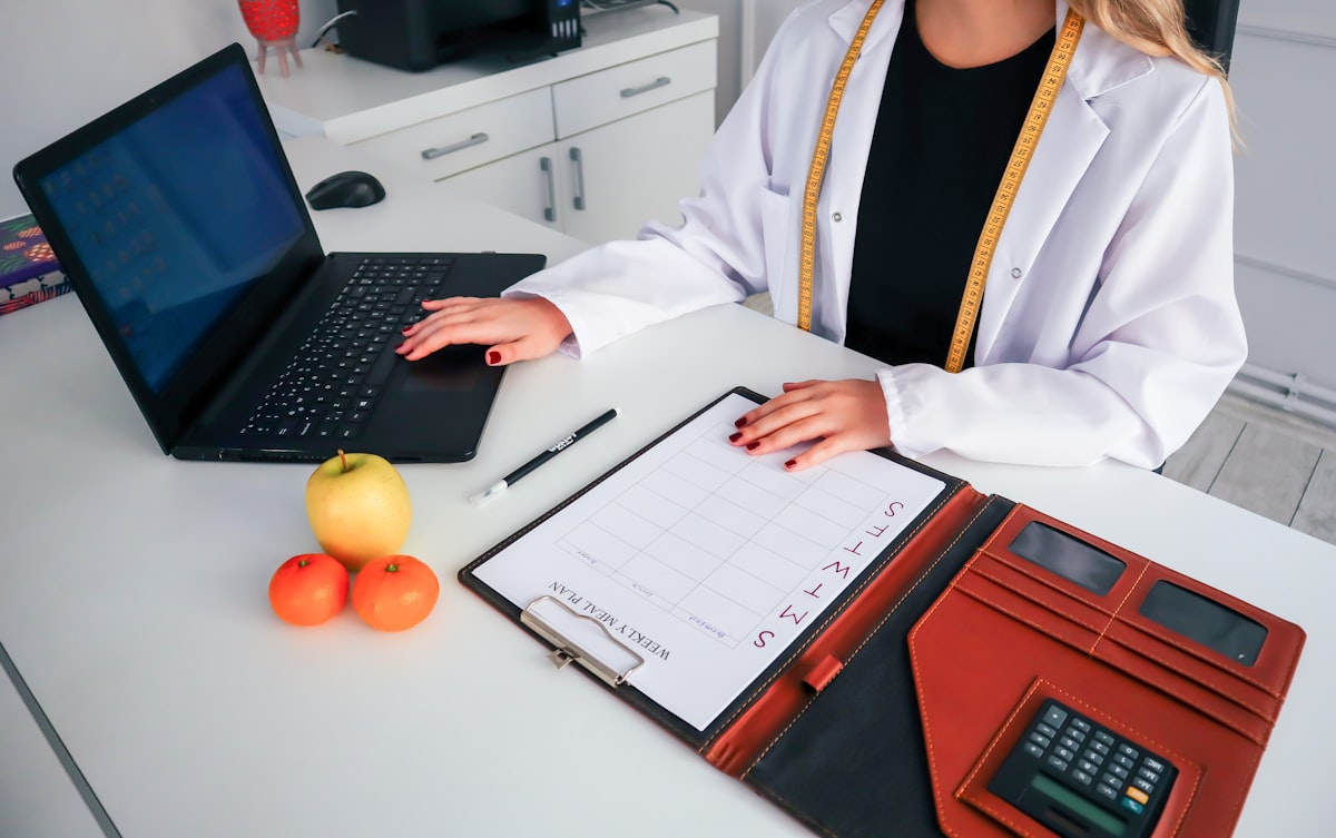 Professional nutritionist consultation